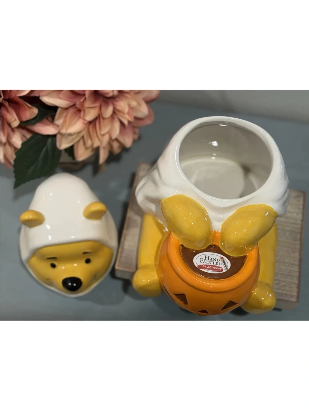 New Winnie the Pooh Ghost With Jack-O-Lantern Pumpkin Cookie Jar Disney